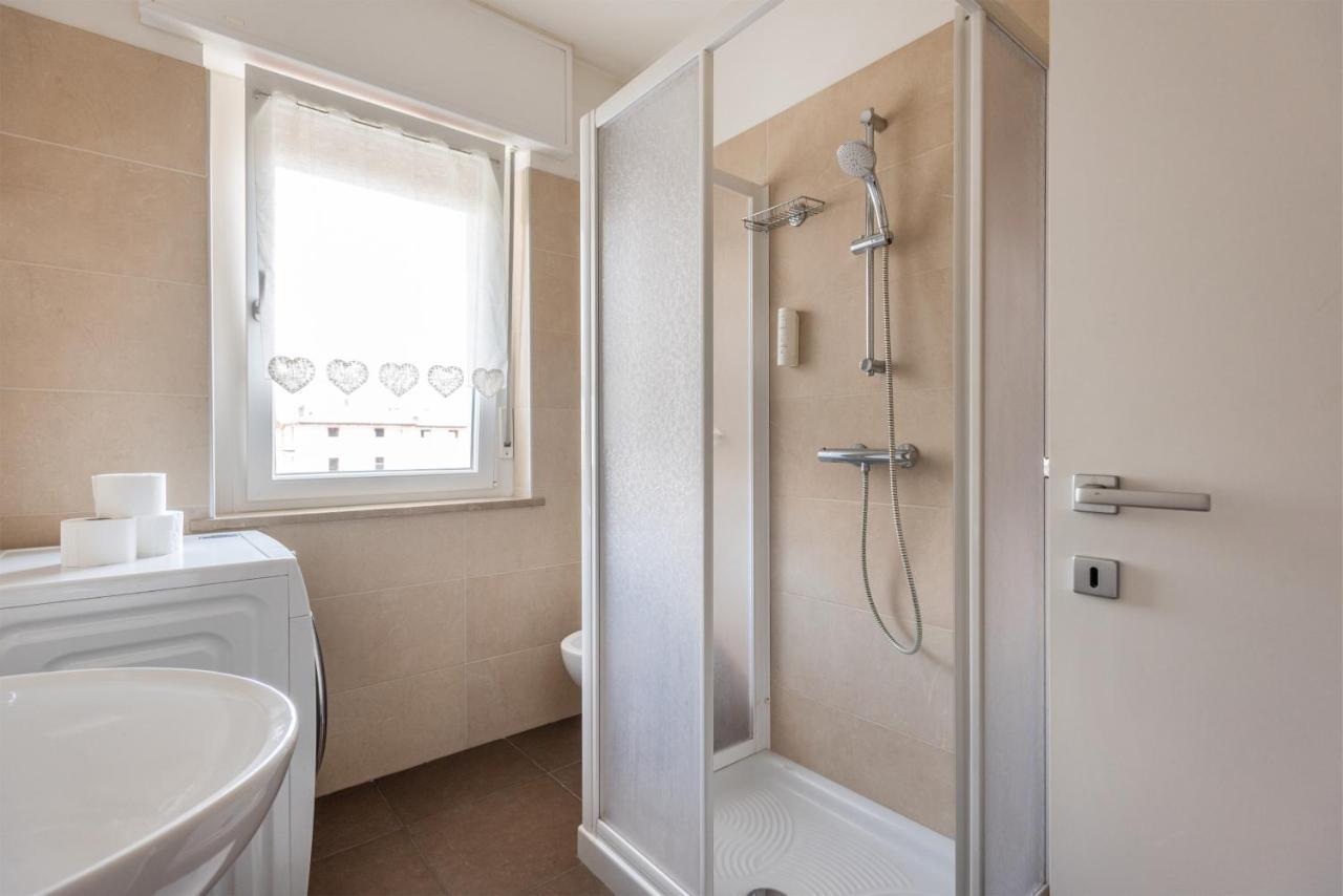Ferienwohnung Residenza Elisabetta Riva del Garda Exterior foto